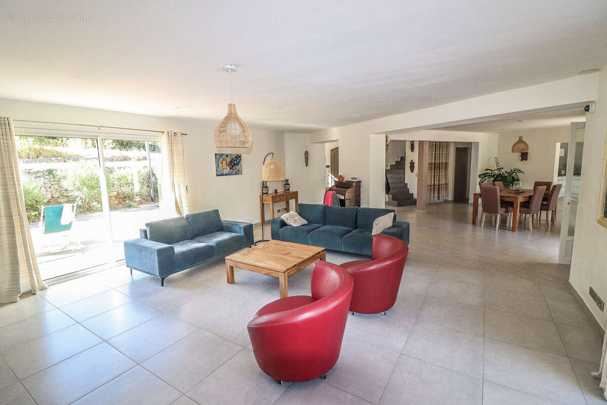 Maison à DRAGUIGNAN