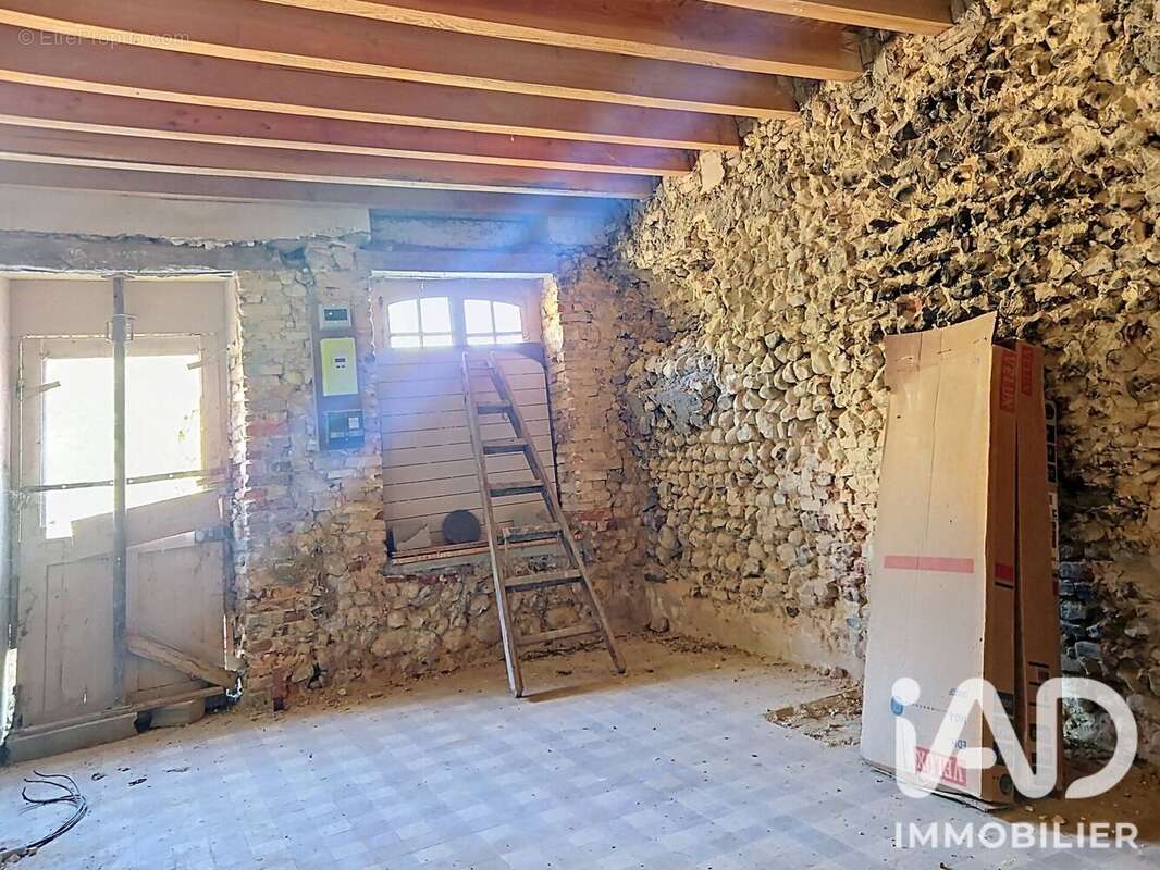 Maison 224 m² à Champignelles  - photo 9