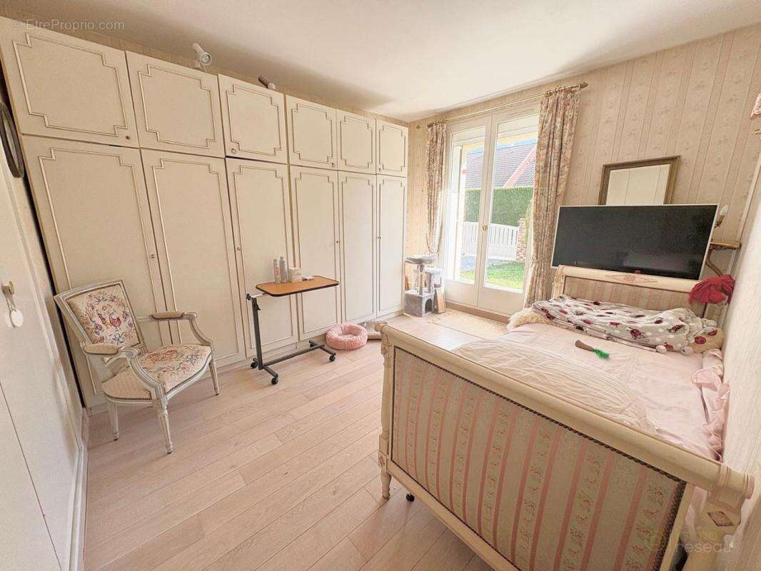 Maison à OZOIR-LA-FERRIERE