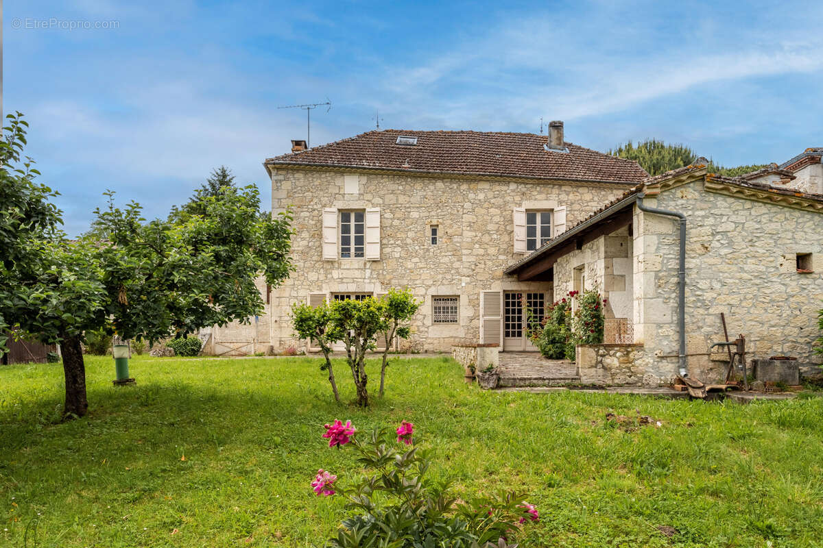 Maison à SAINT-MAURIN