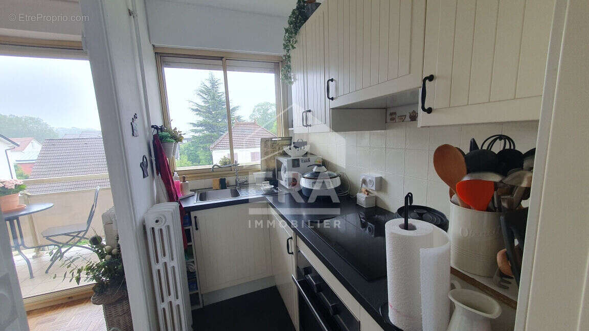 Appartement à SAINT-MAUR-DES-FOSSES