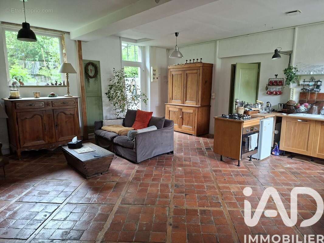 Photo 6 - Maison à VILLEBLEVIN