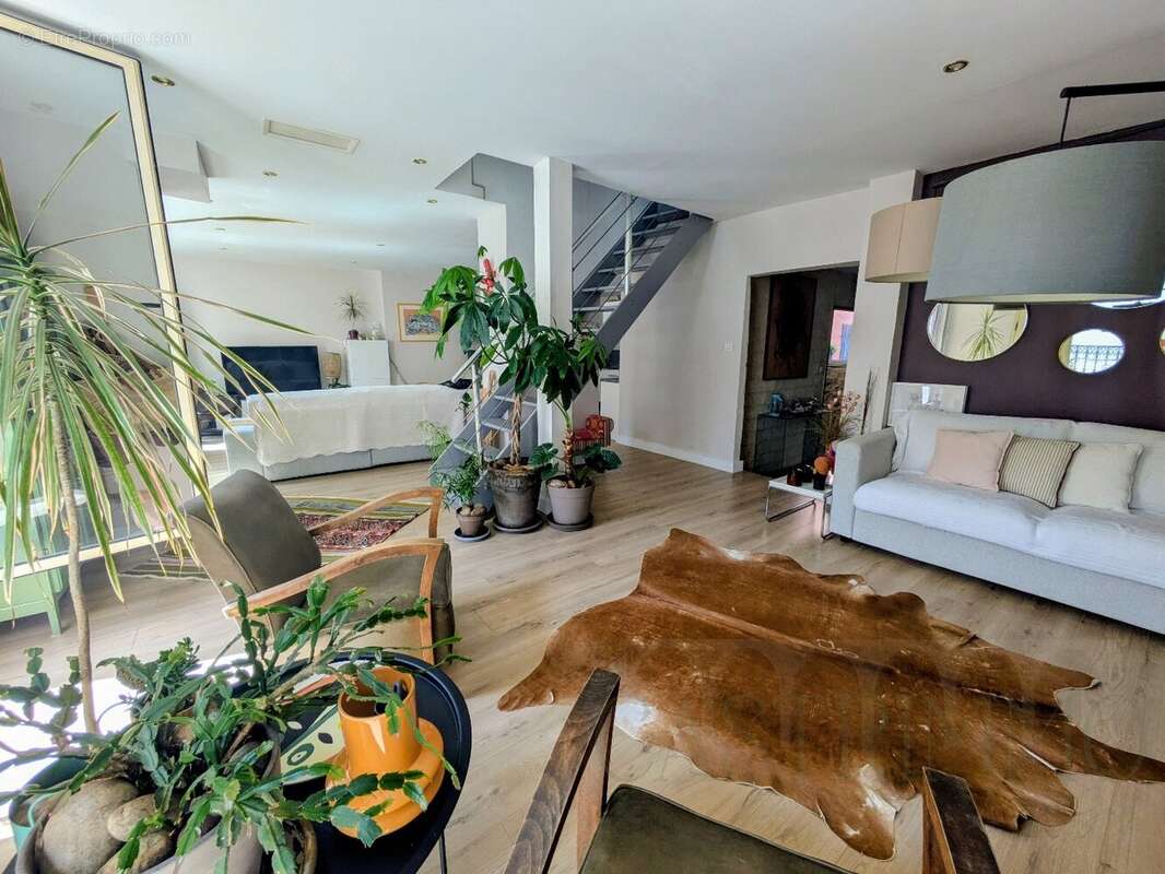 Appartement à PEROLS
