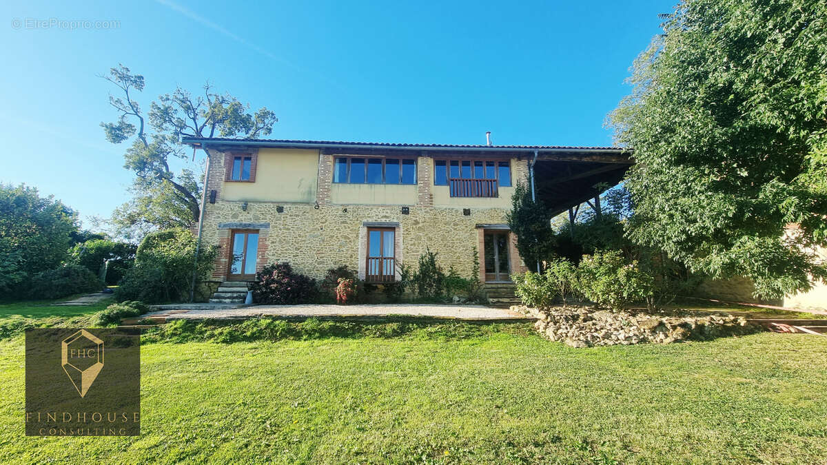 Maison à POUY-DE-TOUGES