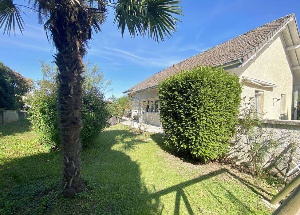 Maison à VIVIERS-DU-LAC