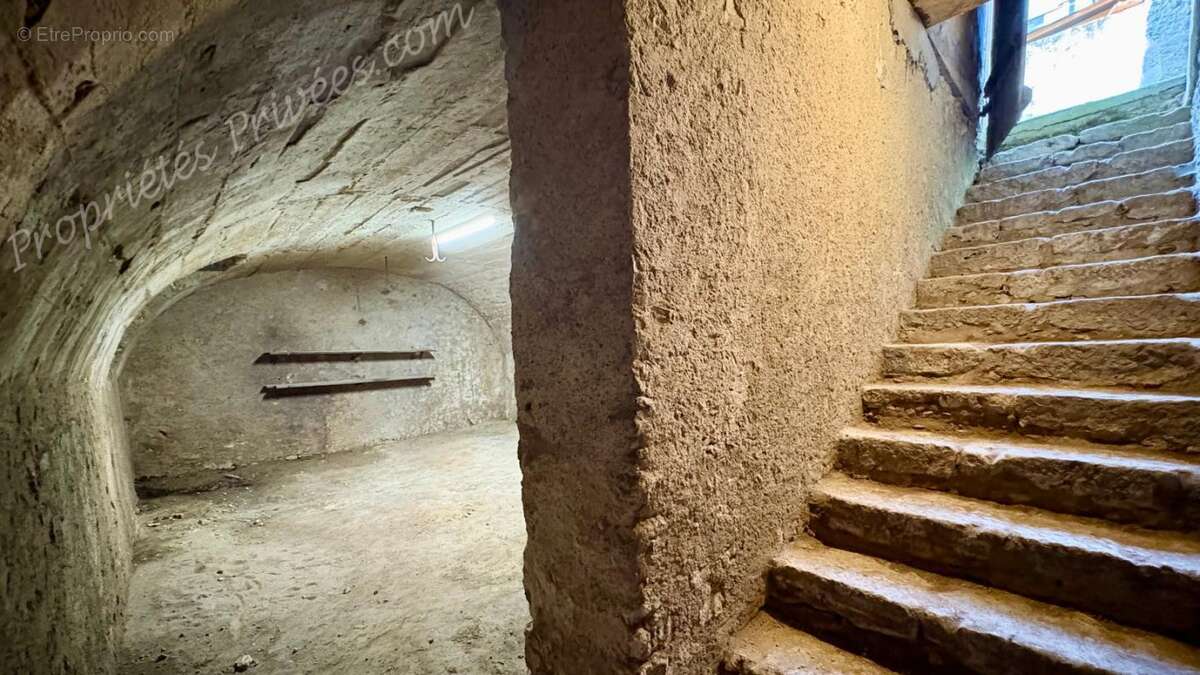 Maison à SAINT-CLAUDE-DE-DIRAY