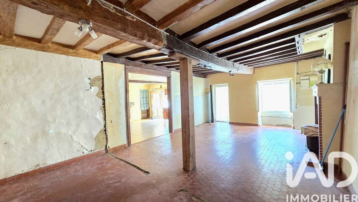 Maison 73 m² à Liglet  - photo 4
