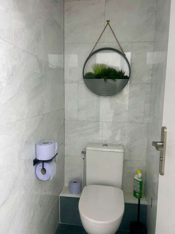 Appartement à FOURAS