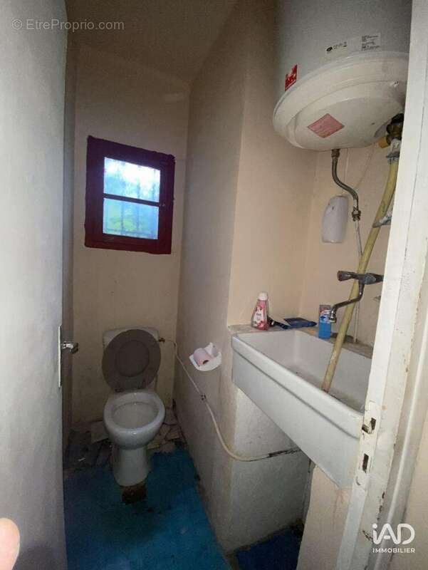 Commerce 63 m² à Aveze  - photo 6