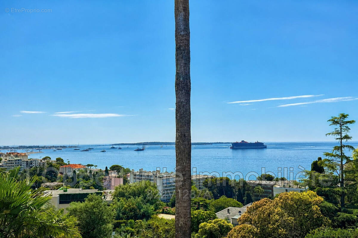Appartement à CANNES