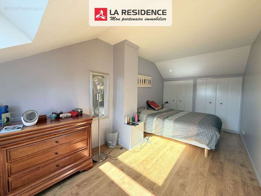 Appartement 98 m² à Velizy-Villacoublay  - photo 9