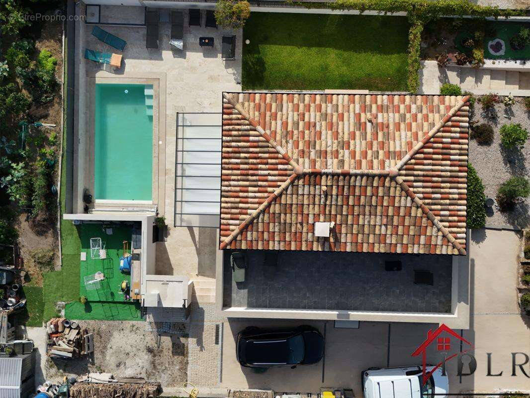 Calenzana   Villa contemporaine très récente avec piscine, a - photo 2