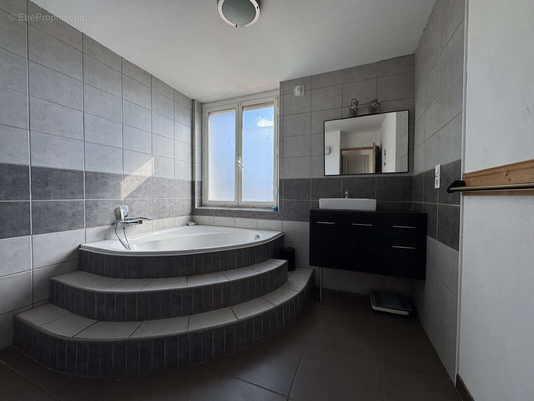 Maison à ESPIRA-DE-L'AGLY