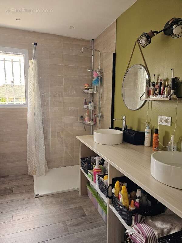 Plain-pied proche de toutes commodités! - photo 8