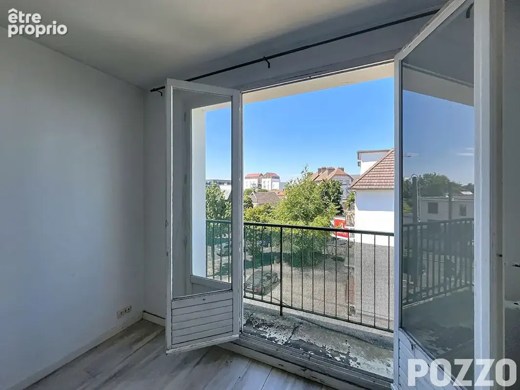 Appartement 2PP à rénover dernier étage Mondeville - photo 2