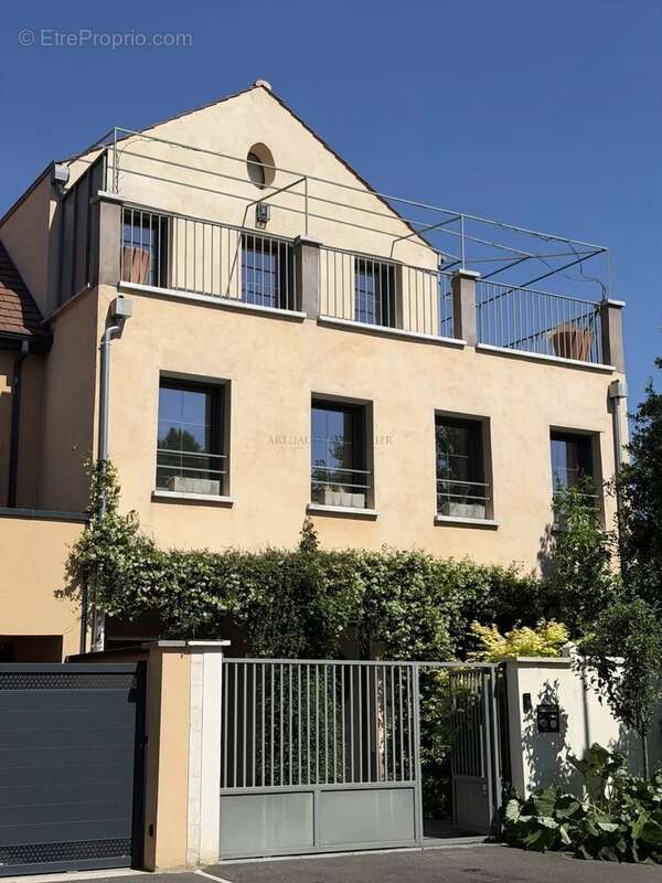 Maison à VILLEJUIF