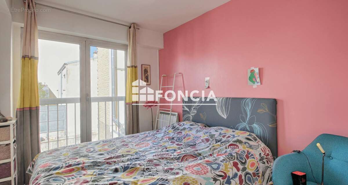 Appartement à PARIS-14E