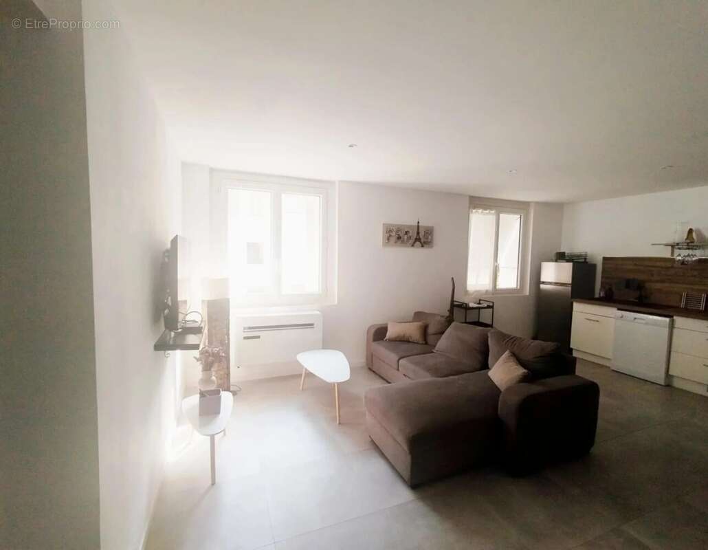 Appartement T3 - 58 m²- Narbonne, proche Quai d’Alsace - photo 2