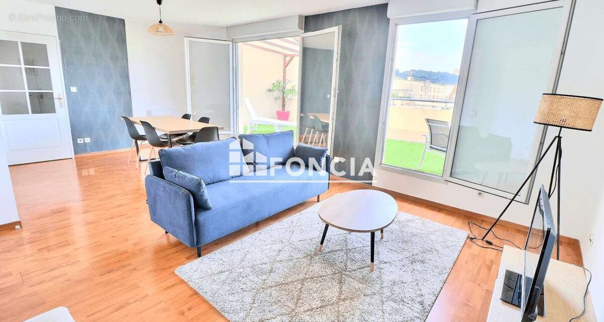Appartement à LYON-9E