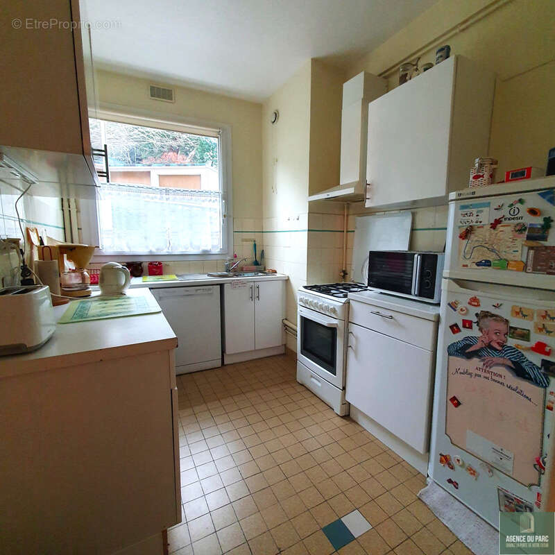 Appartement à VILLE-D'AVRAY