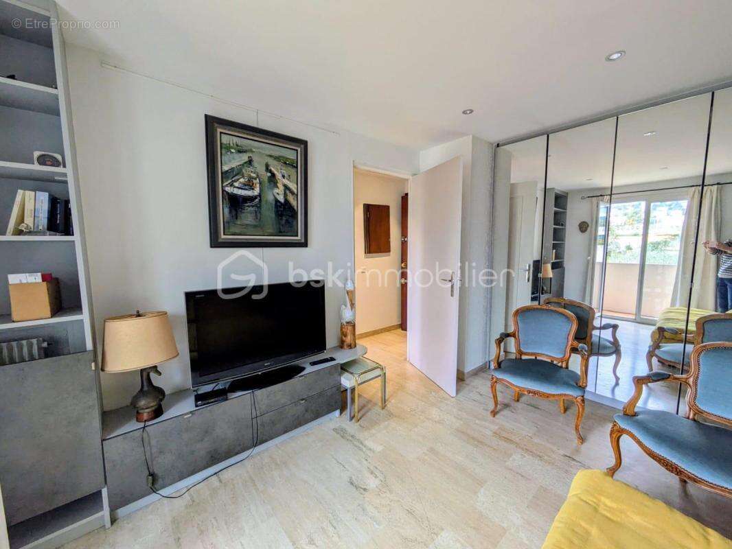 Appartement à LE CANNET