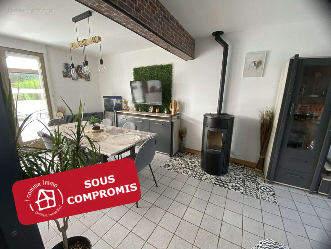 Photo 2 - Maison à AIX-NOULETTE