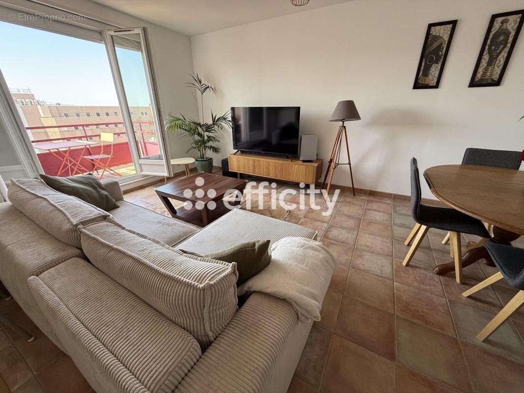Appartement à MONTIGNY-LE-BRETONNEUX
