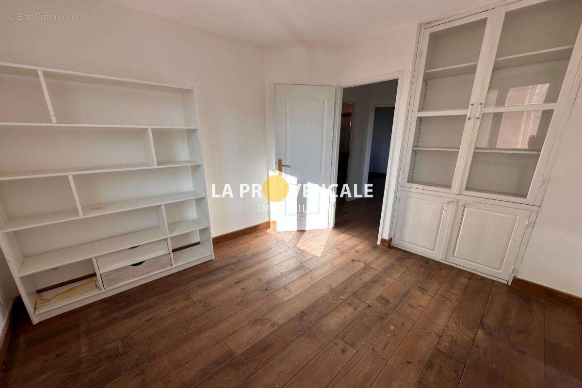 Maison à LA DESTROUSSE