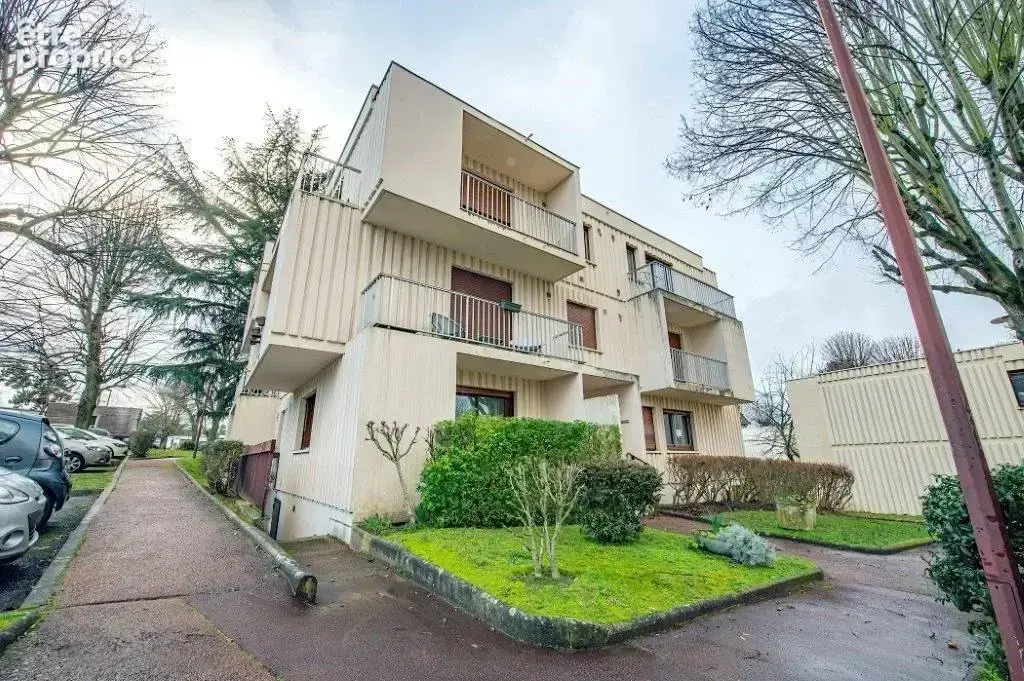 MEUDON BELLEVUE Beau 2 pièces Balcons  Cave PKG  au calme - photo 17