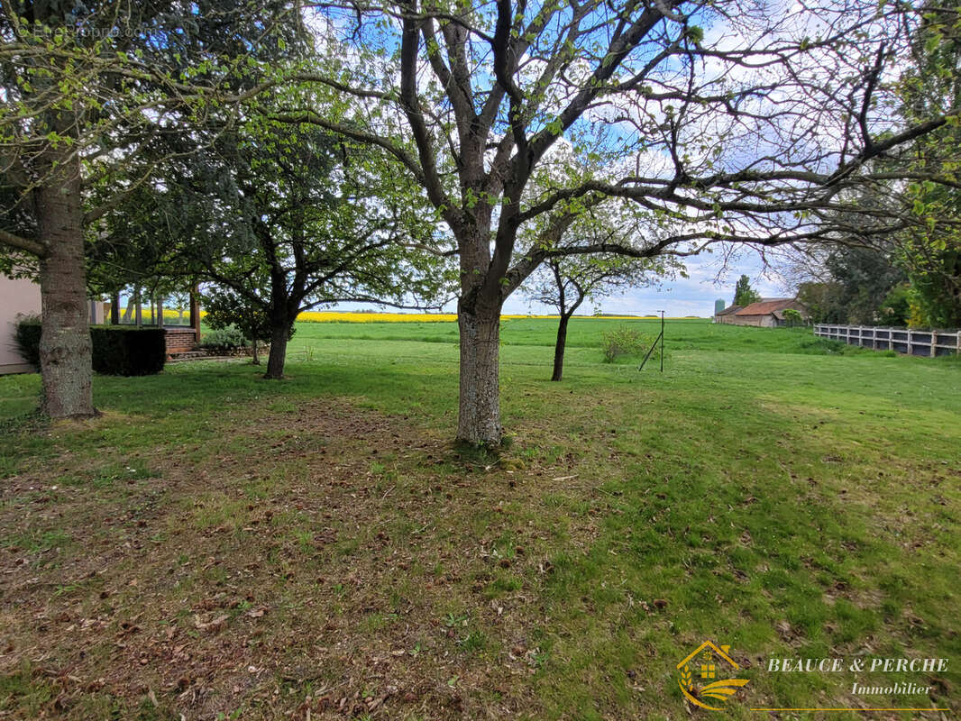 Maison à FONTENAY-SUR-EURE