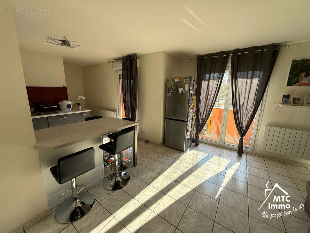 Appartement à CHARVIEU-CHAVAGNEUX