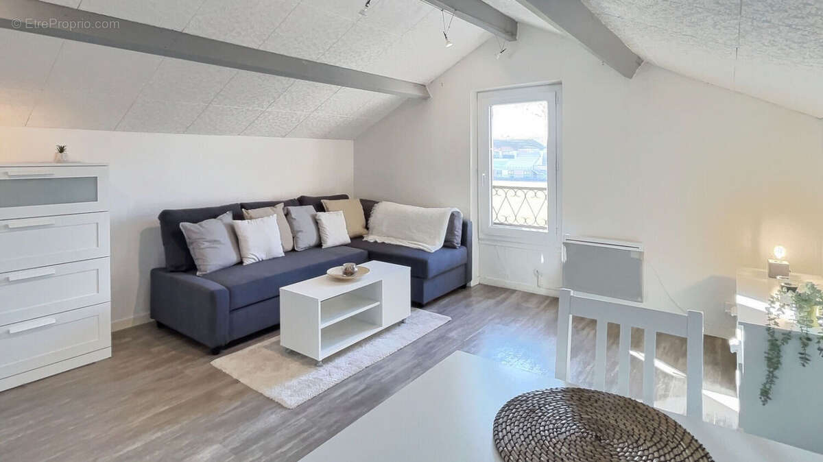 Appartement à CORBEIL-ESSONNES