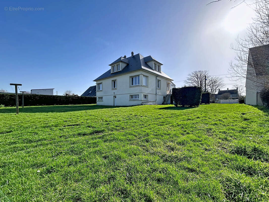 Maison à GOUVILLE-SUR-MER