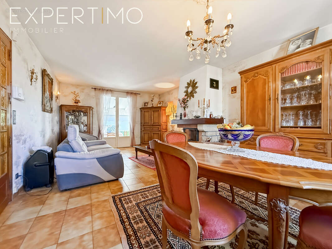 Maison à VILLENEUVE-LES-MAGUELONE