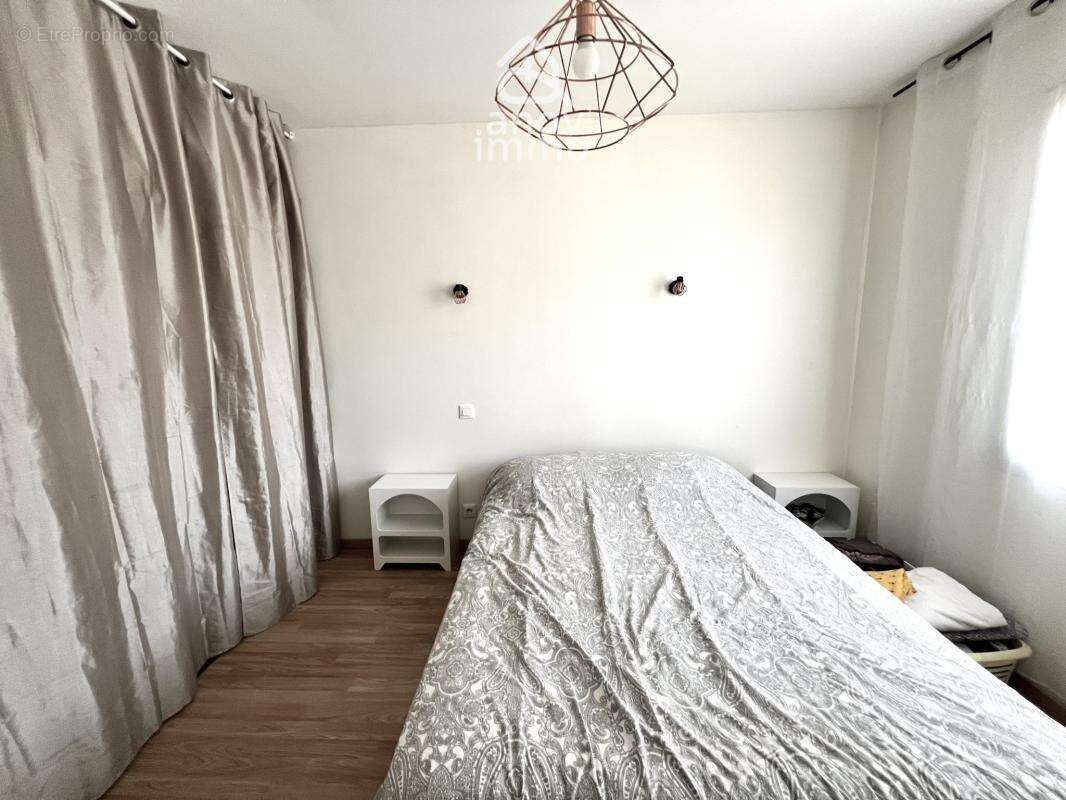 Buxerolles (86180) - maison 182 m2 - 6 chambres - terrain 86 - photo 15