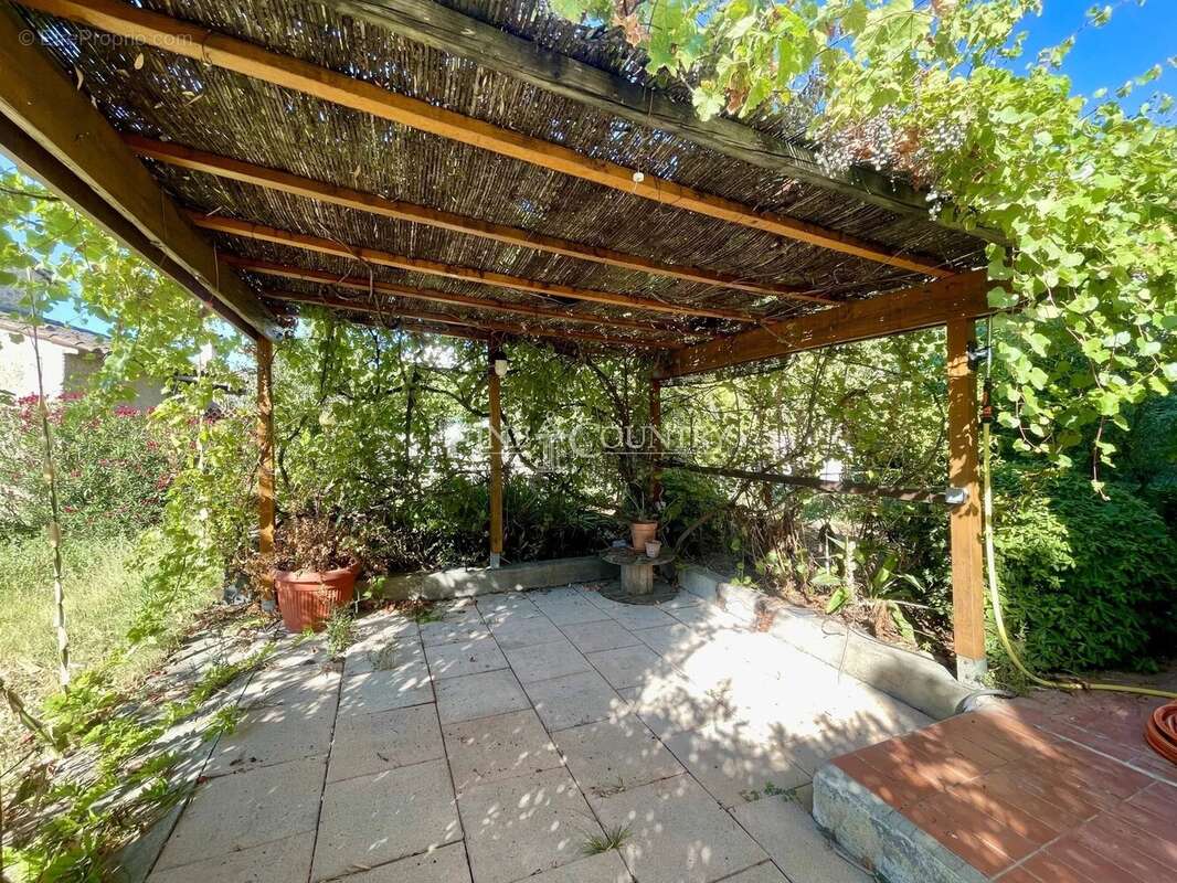 Appartement à LE ROURET