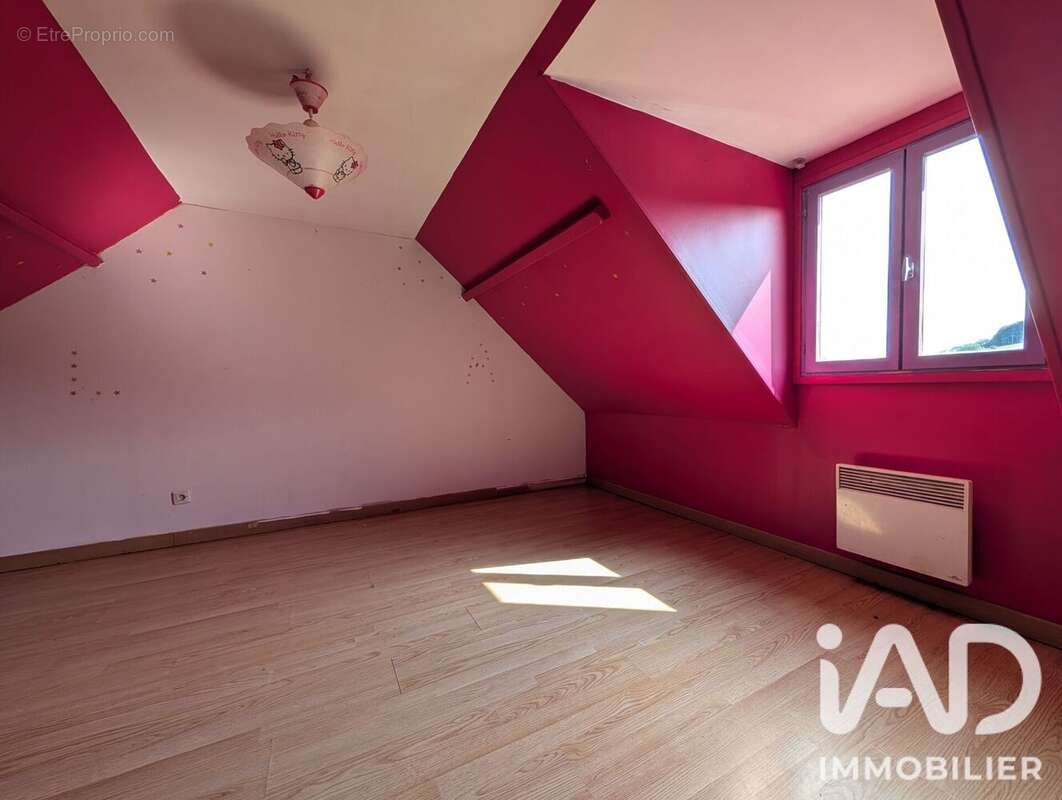 Maison 103 m² à Haudricourt  - photo 8