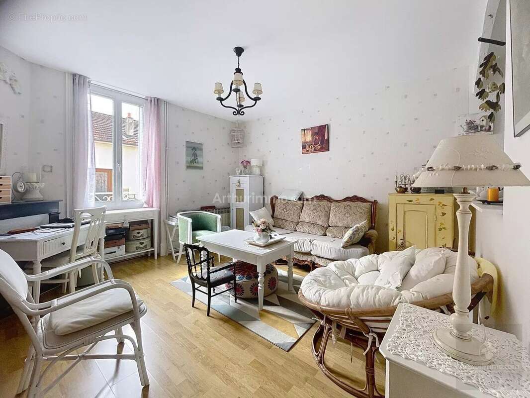 Appartement à RIORGES