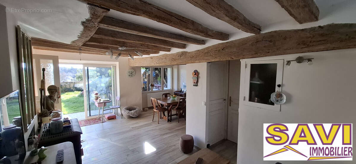 Maison à LA SELLE-SUR-LE-BIED