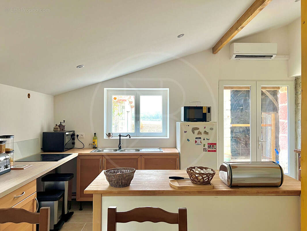 Maison à VILLEFRANCHE-DE-LONCHAT