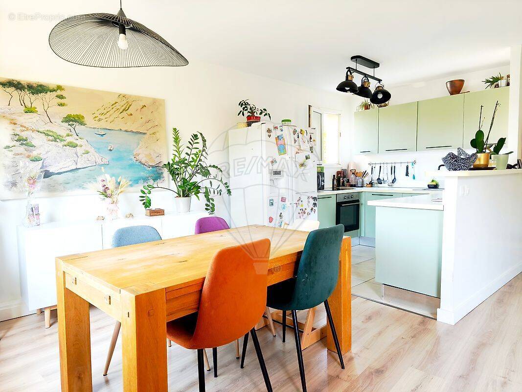 Appartement à MONTMELAS-SAINT-SORLIN