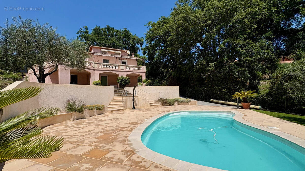 Maison à OPIO