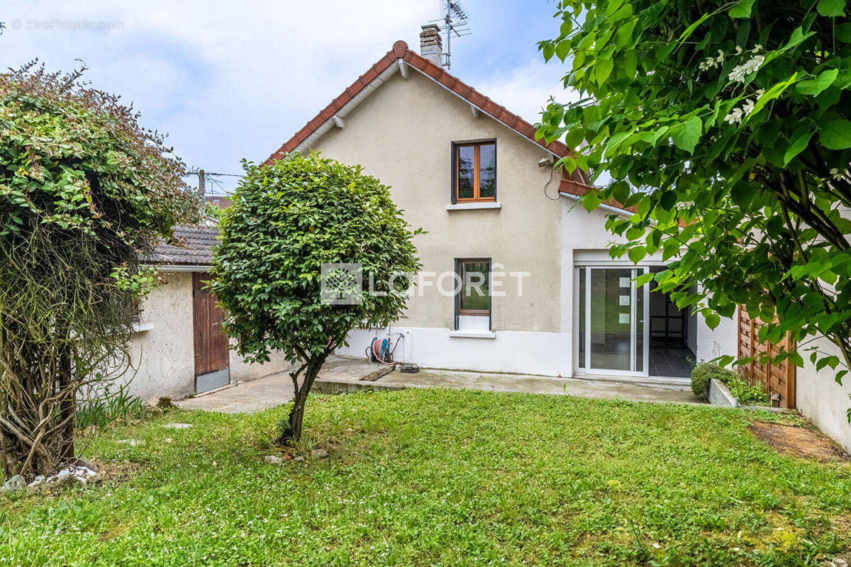 Maison à CONFLANS-SAINTE-HONORINE
