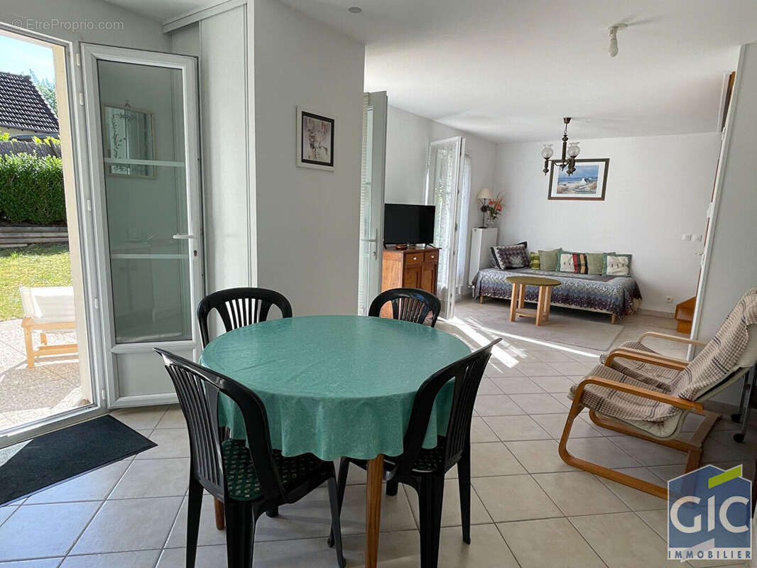 Appartement à MERVILLE-FRANCEVILLE-PLAGE