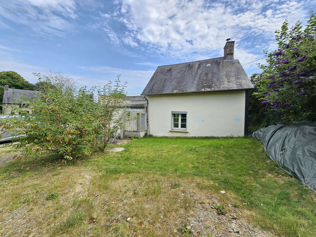 Maison à LA CHAPELLE-BICHE
