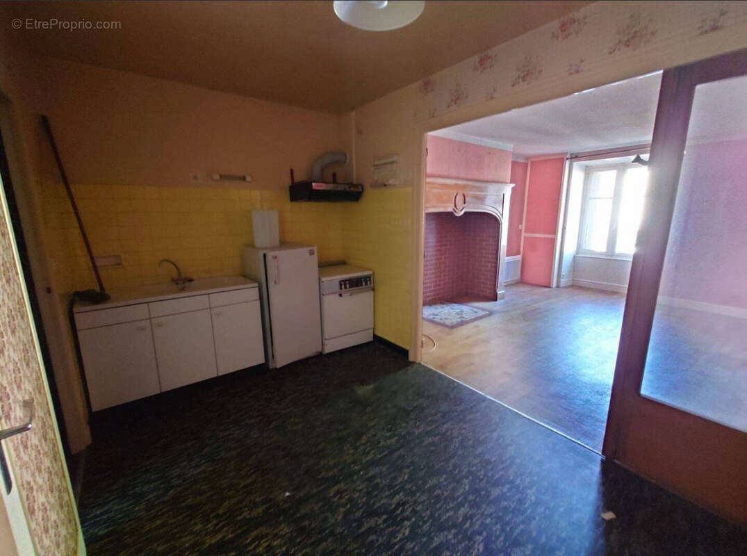 Appartement à ALLASSAC