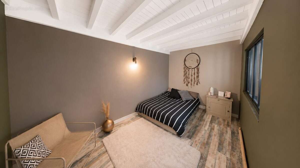 Maison 254 m² à Veauche  - photo 9