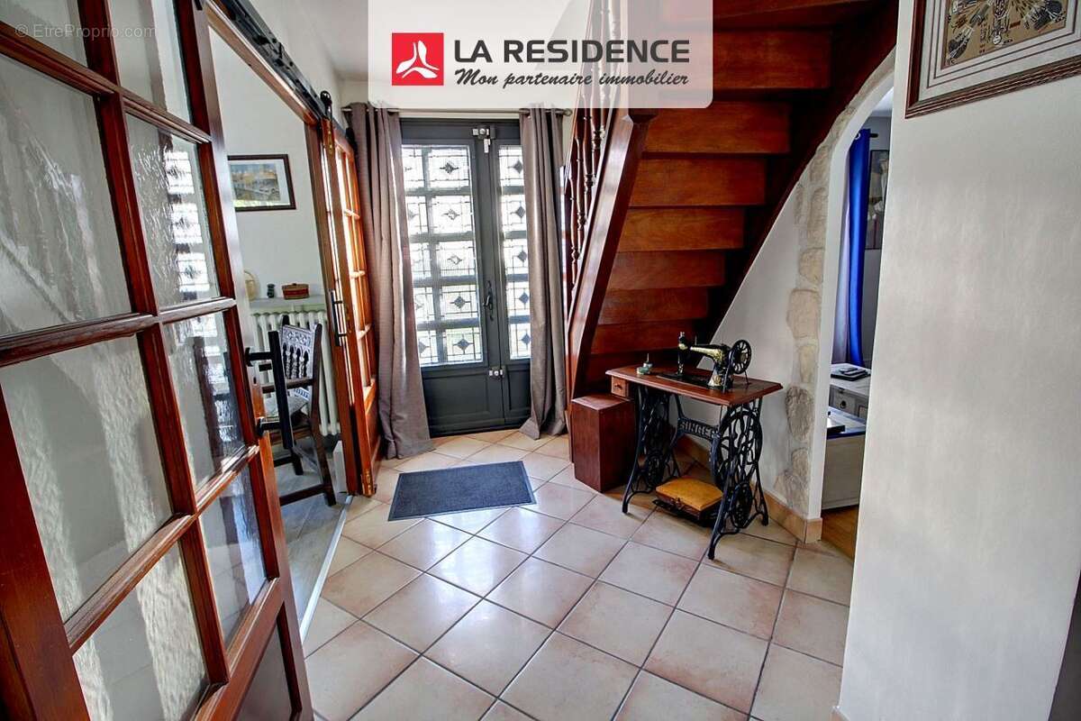 Maison à VAUX-SUR-SEINE