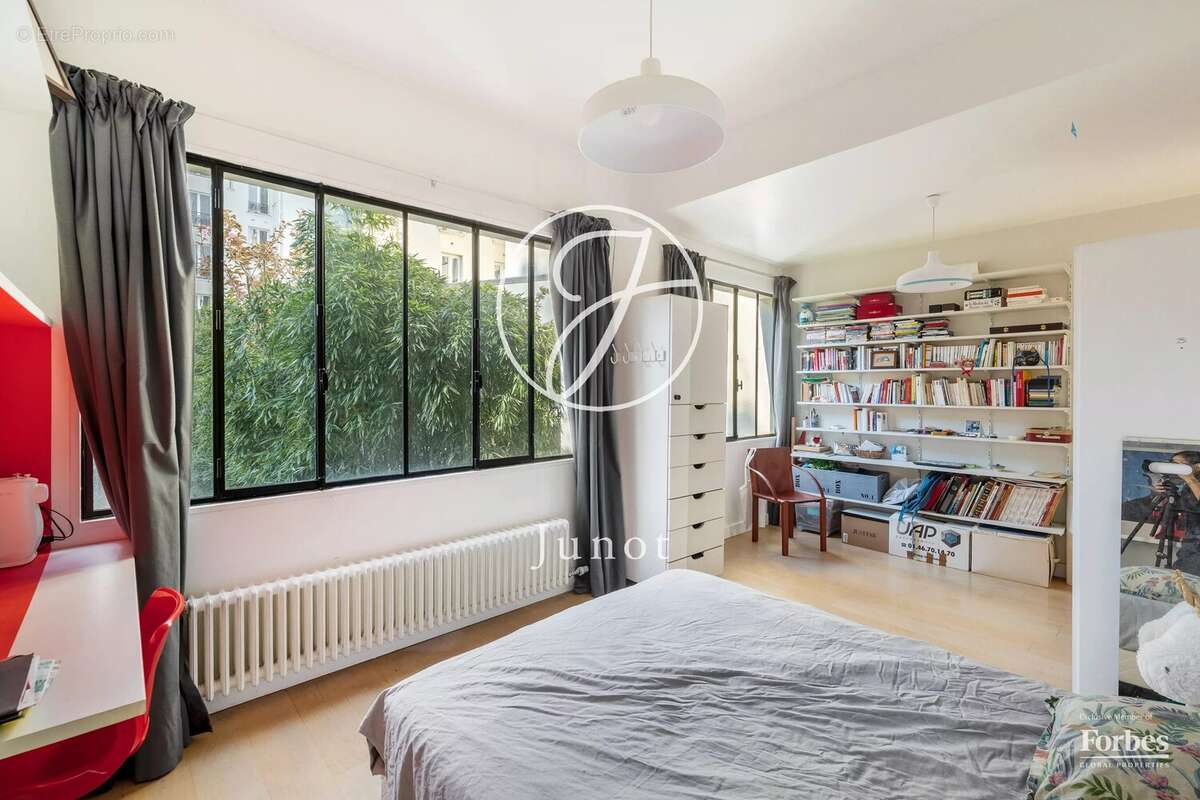 Maison à PARIS-17E