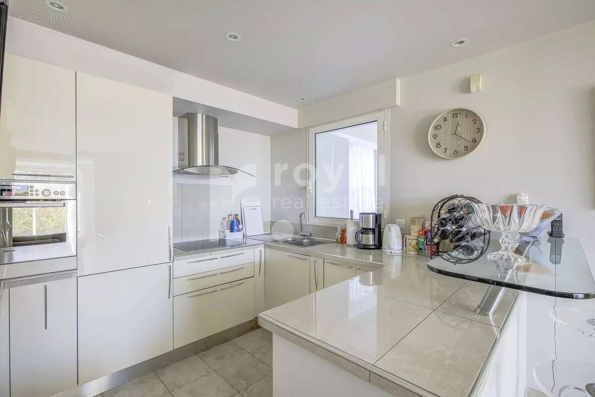 Appartement à MOUGINS